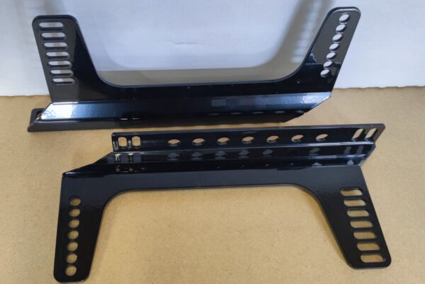 Zestaw mocowań bocznych do fotela kubełkowego